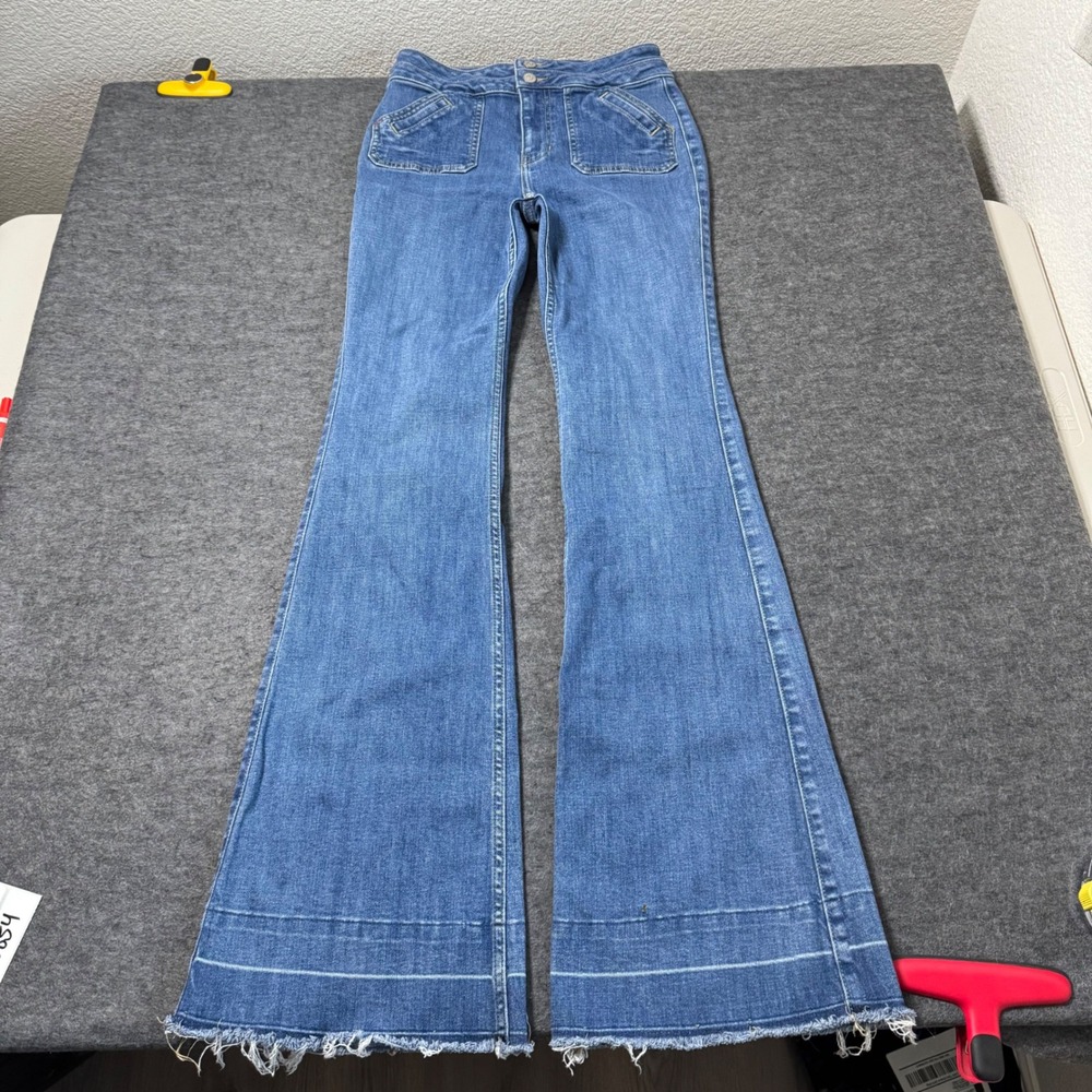 Idyllwind Miranda Lambert Flare Jeans Medium Wash Raw Hem Front Pockets 6W x 34L